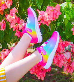 Rainbow Sneakers Outfit