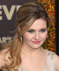 Abigail Breslin Hairstyles