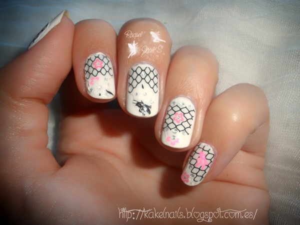 Sticker nail art 