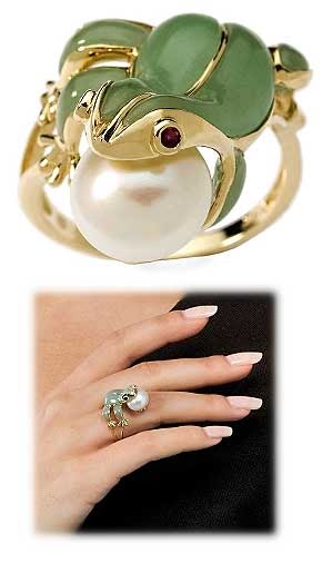 Jewelry Blog: Gold, ruby, jade and cultured pearl frog  