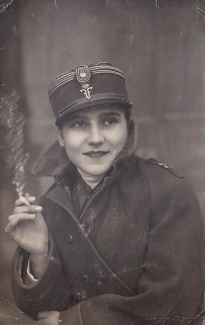 Natalia in uniforma militara, Vatra Dornei 1929