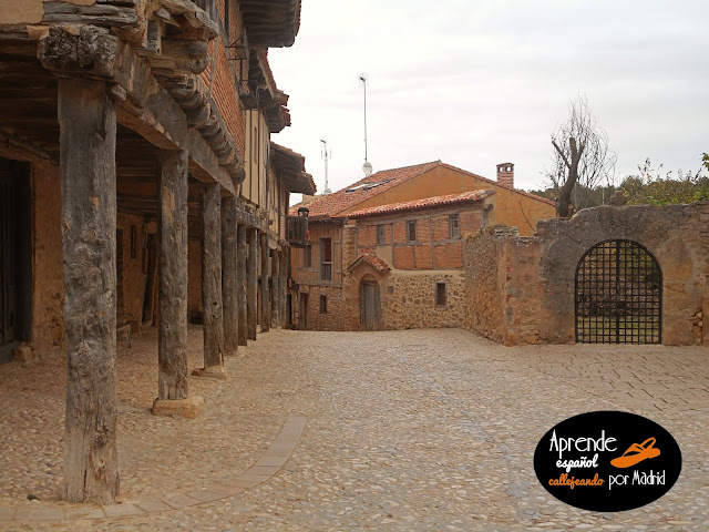 Aprende español callejeando: Por la villa de Calatañazor