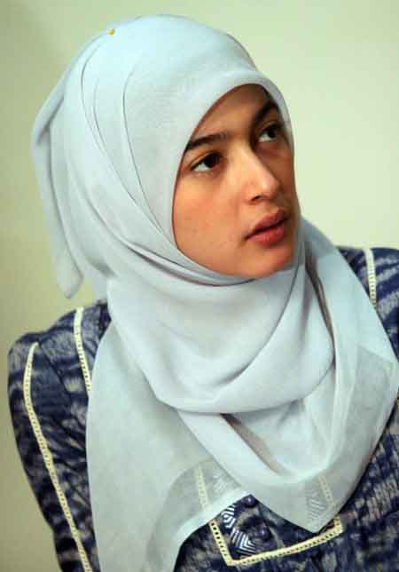 Busana Muslimah Beautiful Artis Muslim Berjilbab