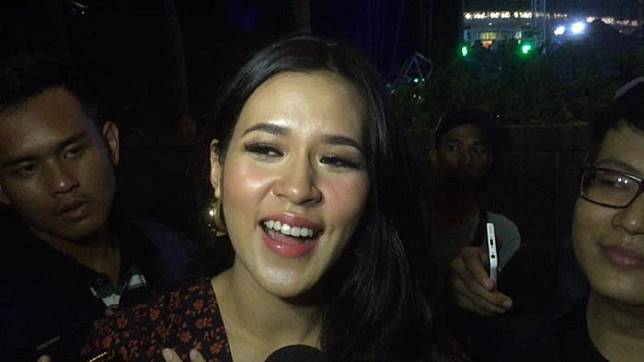 Cerita Raisa Sibuk Cari Nomor Telepon Sutopo Purwo Nugroho