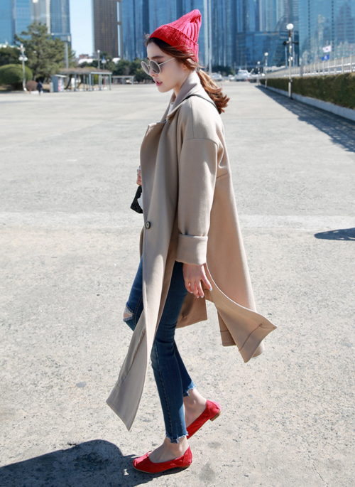 Wide Lapel One-Button Coat