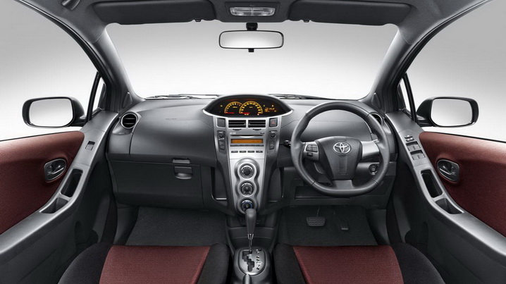 Interior New Yaris kredit mobil toyota