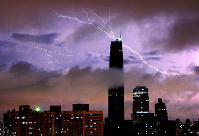 Dramatic skyline uangzhou International Finance Center