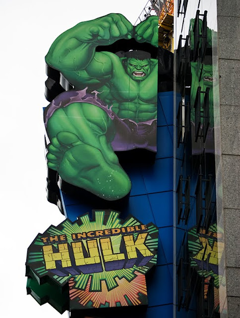 free photo - a sign in Niagara Falls showing the incredible hulk