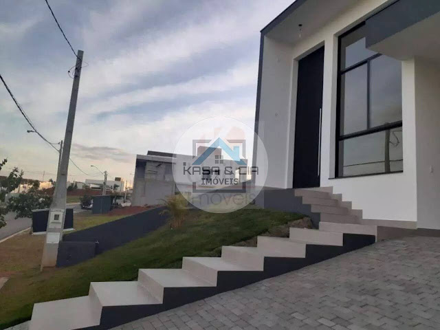 Casa à venda em condomínio próximo ao centro de Itatiba SP, 3 dormitórios sendo 3 suítes casa plana e nova