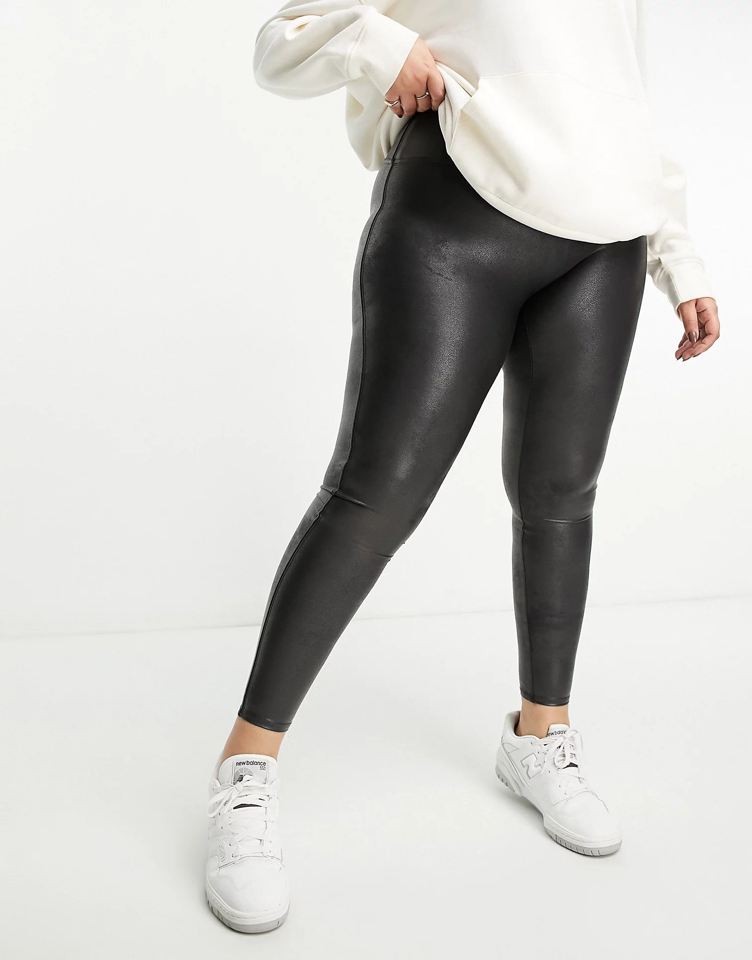 Plus Size Leggings  Best Cheap Women's Black, Printed, Capri Leggings -  Rosegal