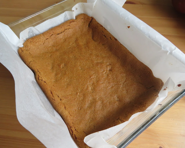 Lemon Frosted Gingerbread Cookie Bars