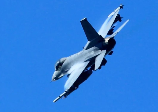 F-16 Fighter Jets Chase Cessna Aircraft Intruders Washington, Residents of the US Capital Panic