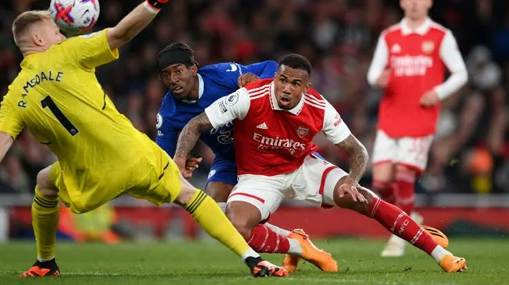 Mikel Arteta delivers worrying Gabriel injury update after Derby against Chelsea