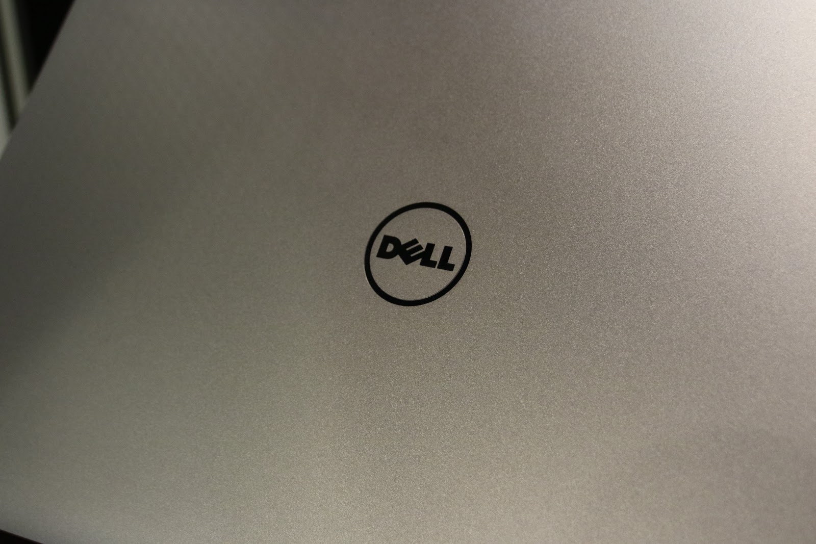 デルアンバサダー 大画面フレームレスノートpcのxps 15を1か月使ってみた正直な感想 沙綺のつれづれなるブログ