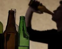 Comportamiento Adictivo, Comportamiento Adictivo Persona Bebiendo Alcohol, Persona Bebiendo Alcohol.