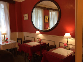 The breakfast room at Hotel Chopin in Paris