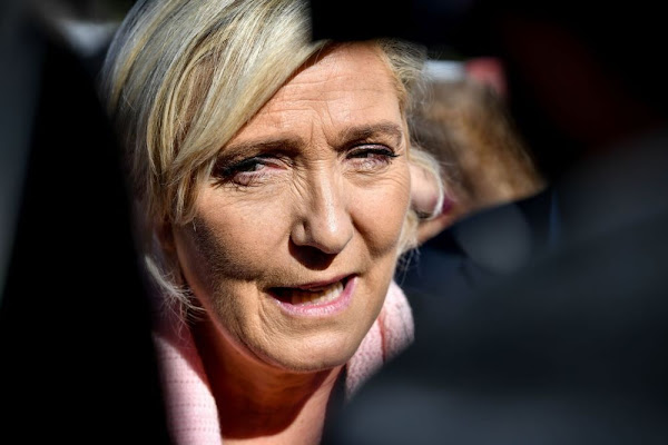  Guerre des droites : quelles perspectives pour Marine Le Pen ?