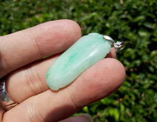 Liontin Batu Permata Giok Jadeite Jade Type B Light Green JDT015