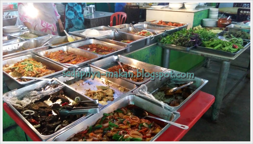 MaKaN JiKa SeDaP: Menjamu selera di Restoran Selera Tepi 