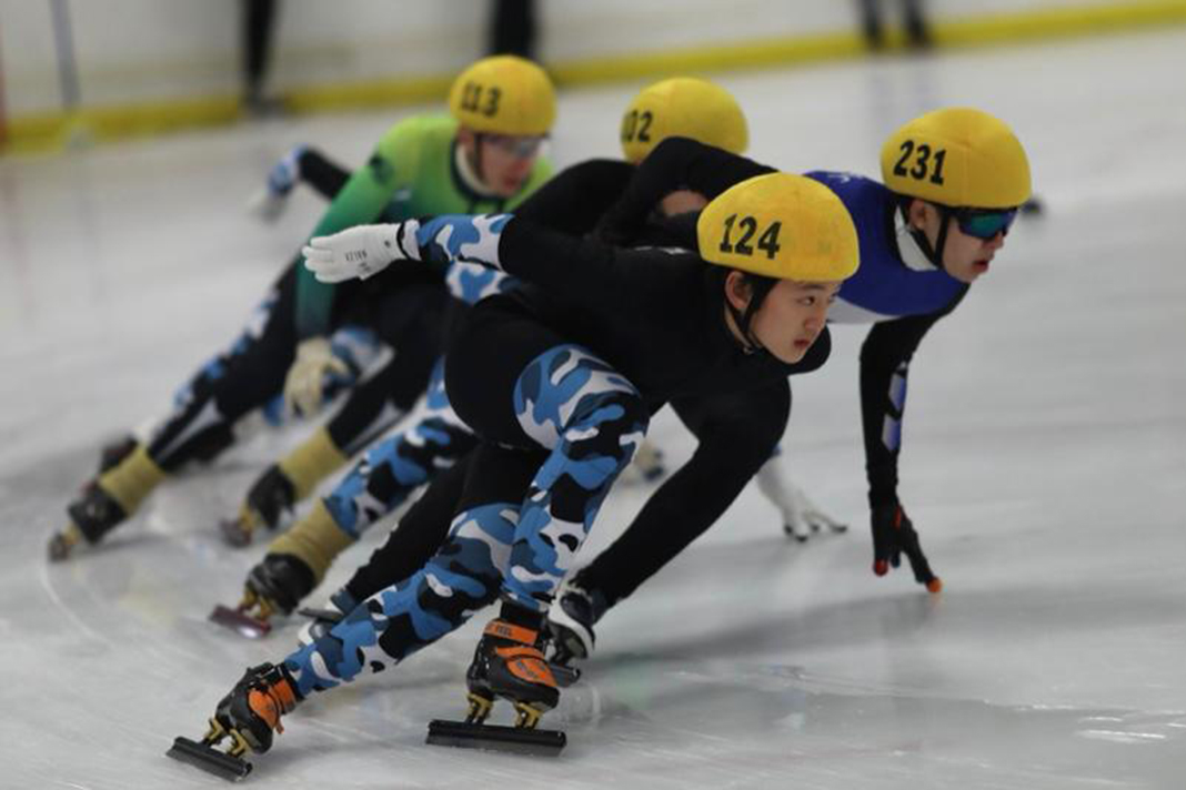 Lucas Koo em disputa na patinação em pista curta: agora participa do Four Continents