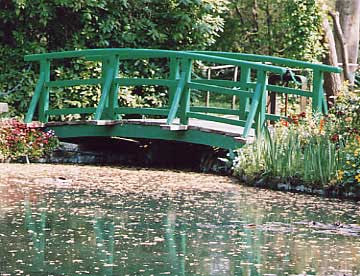 Bridge at Monet's famous garden at Giverny