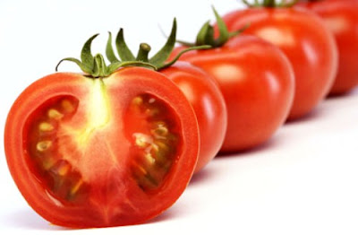  Cách trị mụn hiệu quả cho nam bằng cà chua
