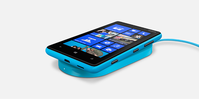 Nokia Lumia 820