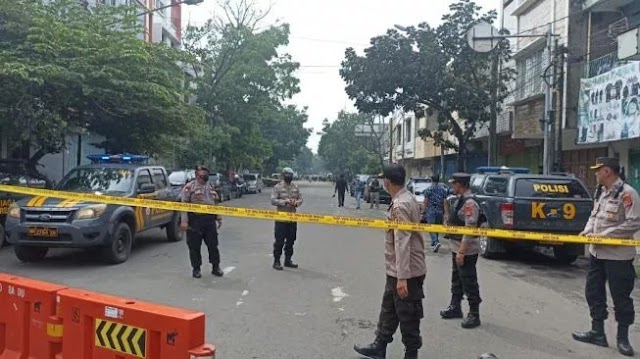 Bom Bunuh Diri Astanaanyar!  Polri Lakukan Olah TKP: 3 Personel Polri Luka-luka