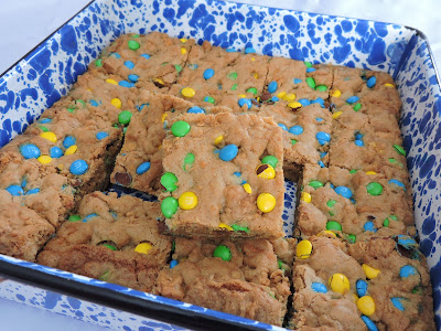 Loaded M&M Oreo Cookie Bars
