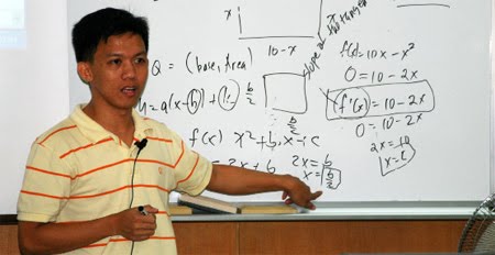 Short-term courses on GeoGebra and laboratory techniques conducted