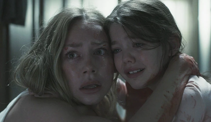 Ester Expósito e Inés Fernández como Lucía e Alba no filme 'Venus', de Jaume Balagueró