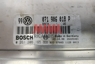 Volkswagen Passat centralina motore Bosch 071906018P 0261206165