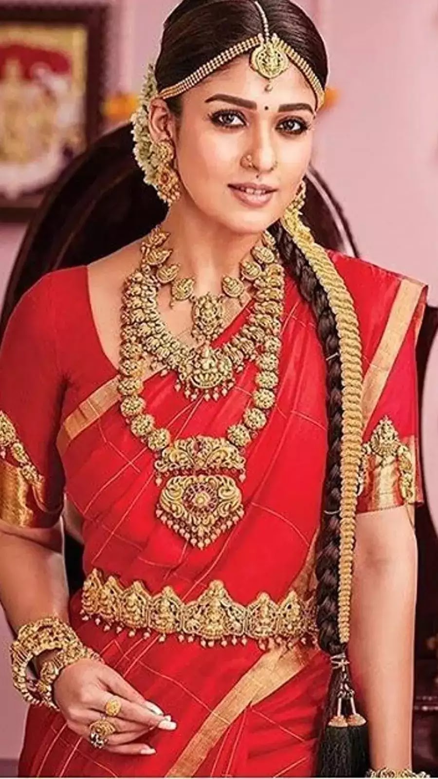 Hot Saree: Actress Nayanthara Wedding Saree Pics