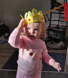 Rosie with her crown