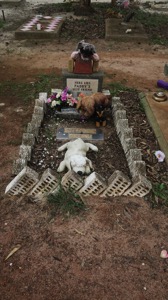 Dog Grave 001