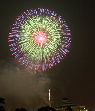 hanabi1 Hanabi Takai, the grandest Fireworks Festival in Japan