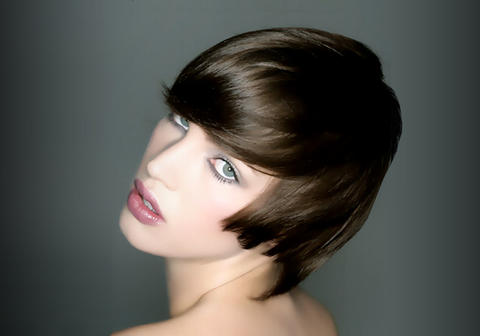New short hairstyles for Women 2009