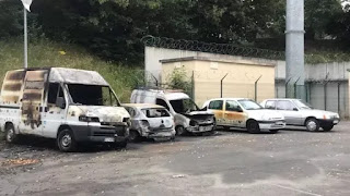 Prison de Fresnes : 5 hommes déférés suite aux incendies de voitures de surveillants