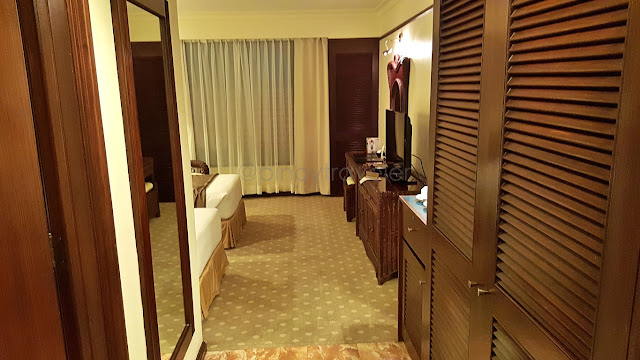 room at Waterfront Mactan Airport Hotel & Casino