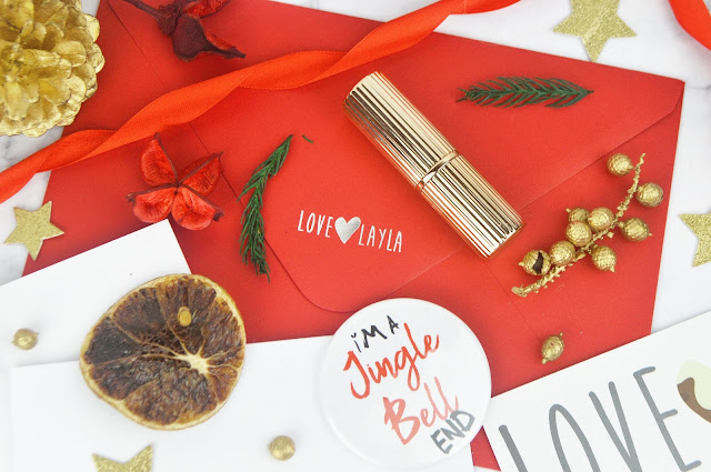 Love Layla Designs Christmas Cards, Wrapping Paper and Badges Review - Lovelaughslipstick Blog