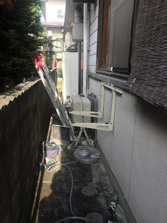 室外機、アーム固定完了