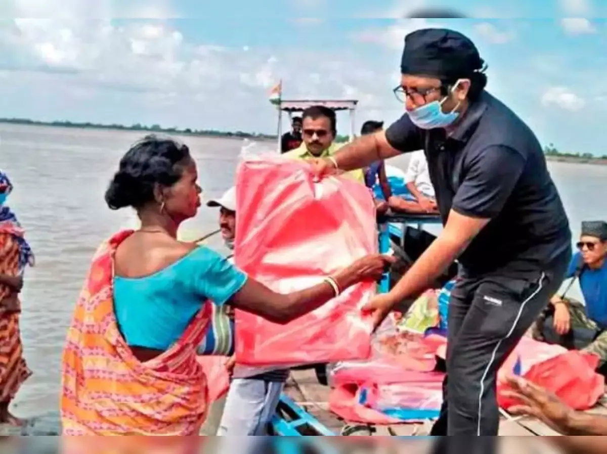 অসহায় মানুষের ছবি ডাউনলোড - ফিলিস্তিনের অসহায় মানুষের ছবি - অসহায় মানুষের পাশে দাঁড়ানো ছবি - osohay manusher picture - insightflowblog.com - Image no 7