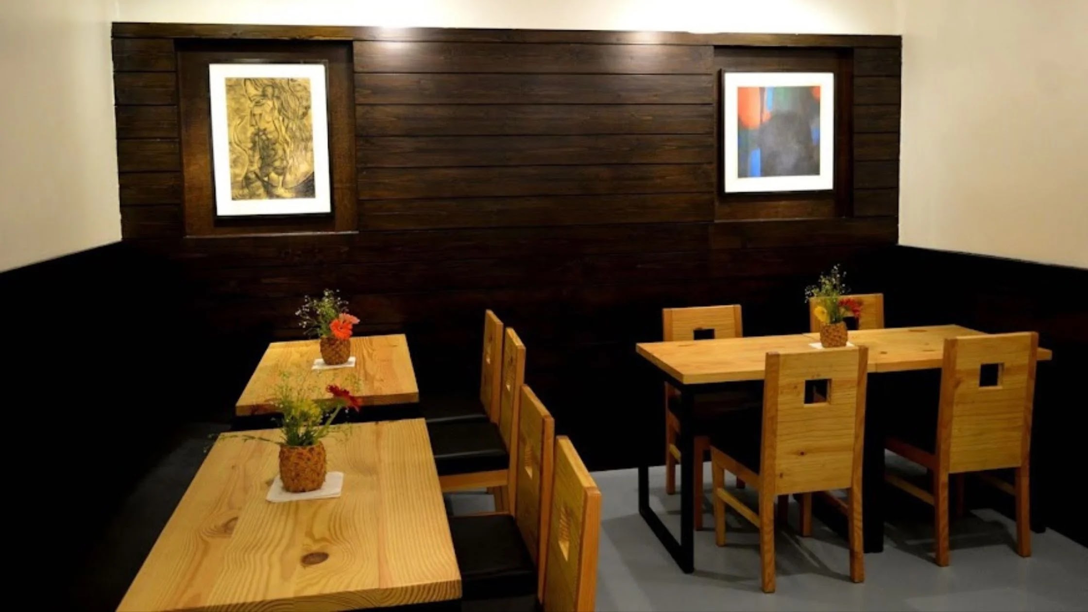 Pinewood Cafe n Restaurant