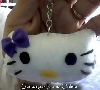 Gantungan Kunci Flanel Hello Kitty