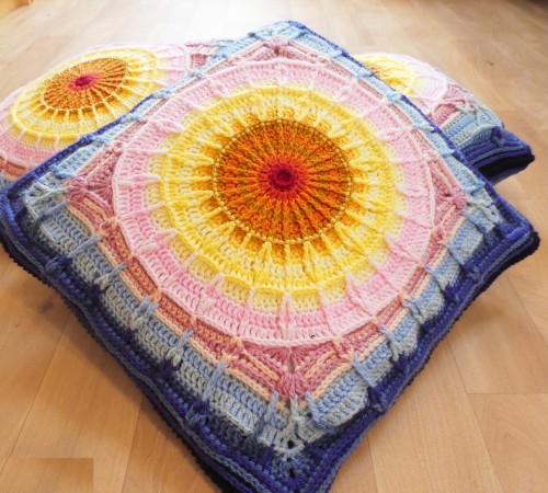 Sunset Cushions - Free Pattern 