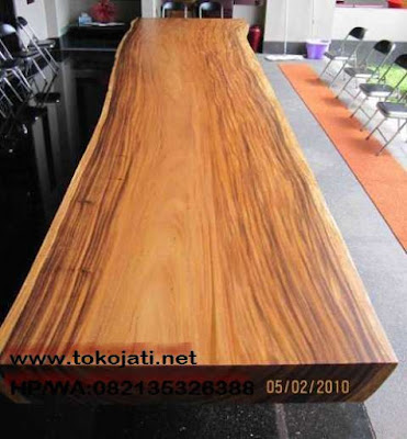 furniture trembesi jepara,Aifurindo,mebel meja trembesi,jual furniture trembesi,Aifurindo,meja trembesi solid,meja makan kayu utuh,suar solid table ,supplier furniture trembesi jepara