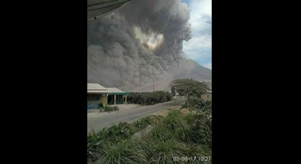 Video Erupsi Gunung Sinabung