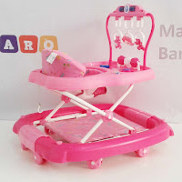 baby walker family mainan gantung