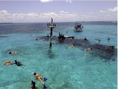 Exploring the Underwater Wonders: Snorkeling in Cancún with the Ultimate Snorkel Tour