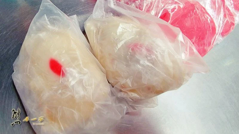 北港朝天宮媽祖廟週邊美食小吃｜廟前紅龜粿菜包｜傳統古早味中式點心｜北港老街上